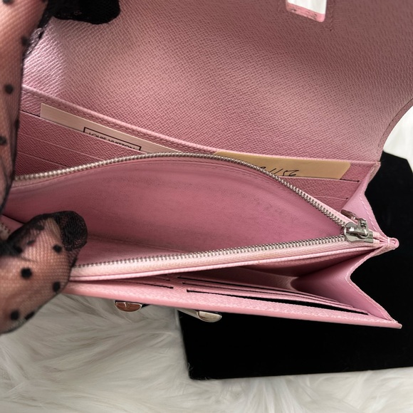 Louis Vuitton Epi twist lock wallet in color block blue/pink in EUC - Picture 10 of 10